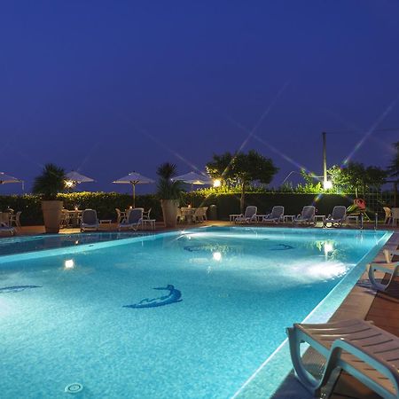 Hotel Dolci Colli بسكييرا ديل غاردا المظهر الخارجي الصورة